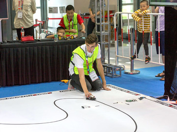 Международный чемпионат RobotChallenge 2017 в Пекине