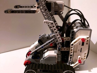 ИКаР объединяет: юные робототехники из Сима готовятся к соревнованиям