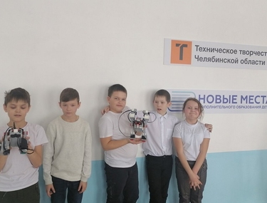 Светлана Моисеева проверила юных робототехников из «Новых мест»