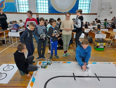 В Санкт-Петербург! На Южном Урале определили сильнейших робототехников