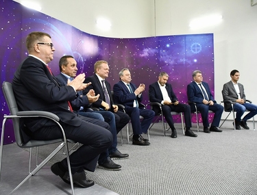 Космонавт Антон Шкаплеров побывал в гостях у челябинского «Кванториума»