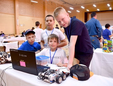 Школьники Челябинской области шагнули в мир технического творчества