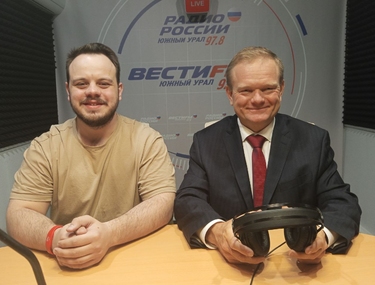 Школьников из Сатки пригласили работать на «Заводе роботов»