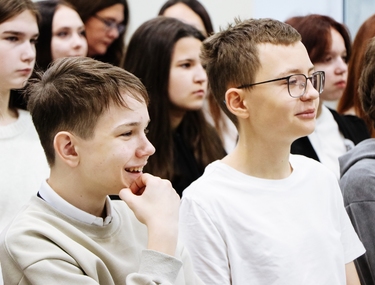 Учащиеся профи-школы Магнитогорского педколледжа познакомились с возможностями «Кванториума» и «IT-куба»