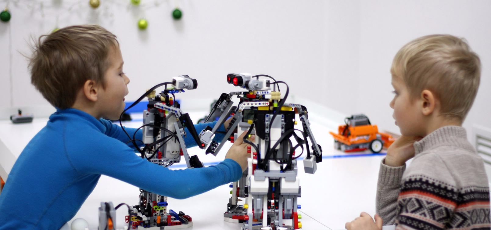 Робототехника детям. Открыта запись в кружки робототехники для детей с трёх лет