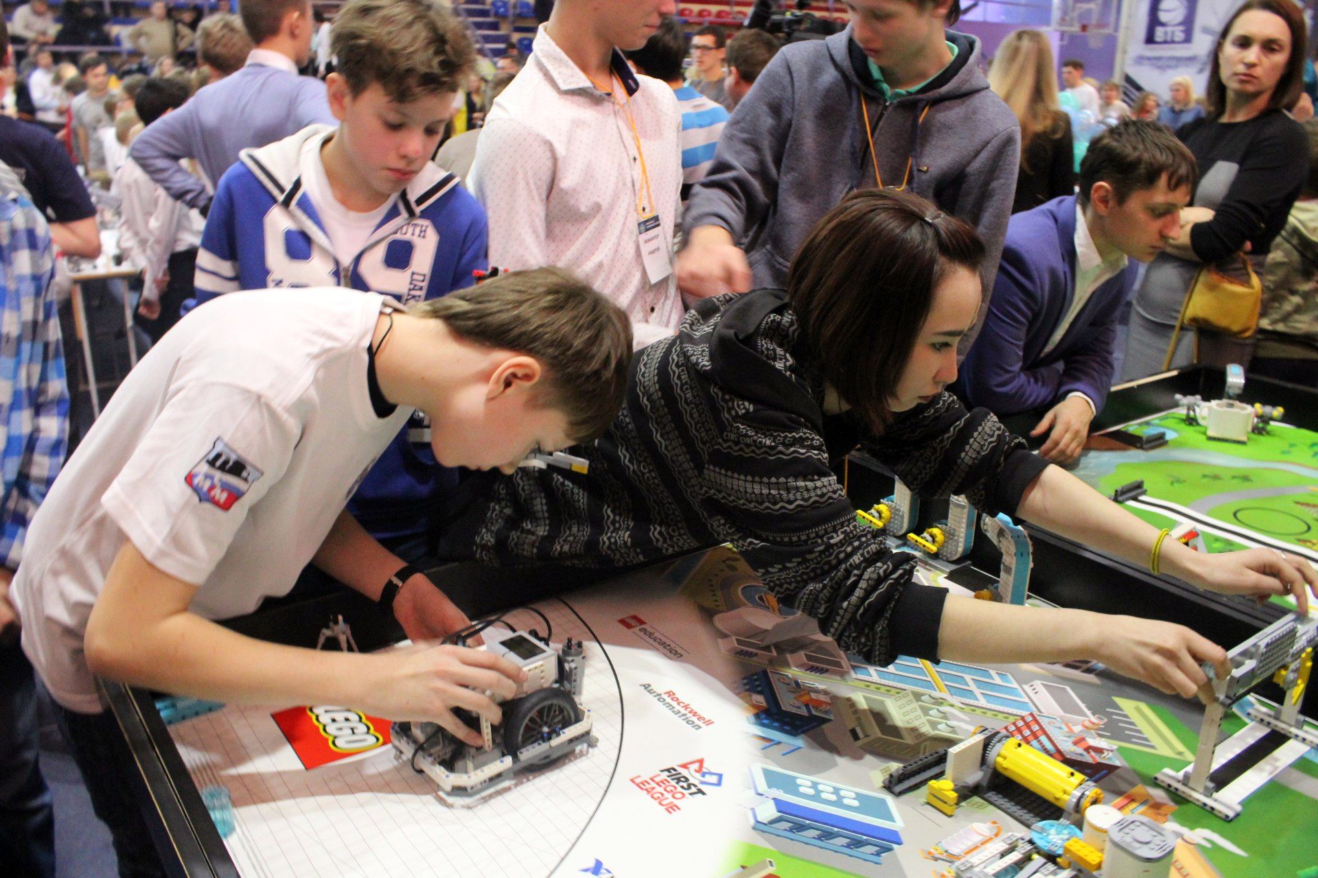 «РобоФест – 2019» в Челябинске. Школьники готовят роботов для миссии на Луне