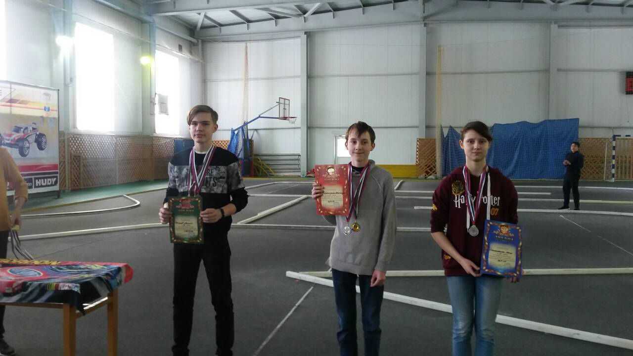 Четыре медали – итог выступления Челябинской сборной на автомодельных соревнованиях