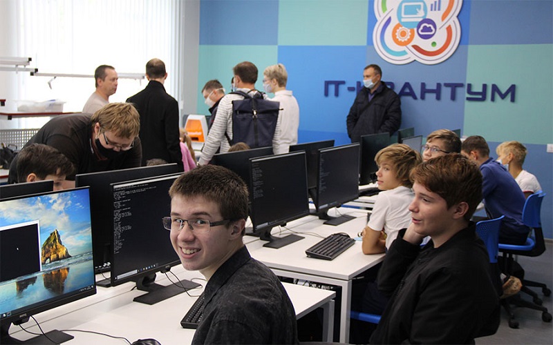 Дети сотрудников «Электромашины» начали обучение в технопарке «Кванториум» 